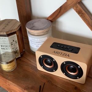Aritzia Bluetooth Speaker